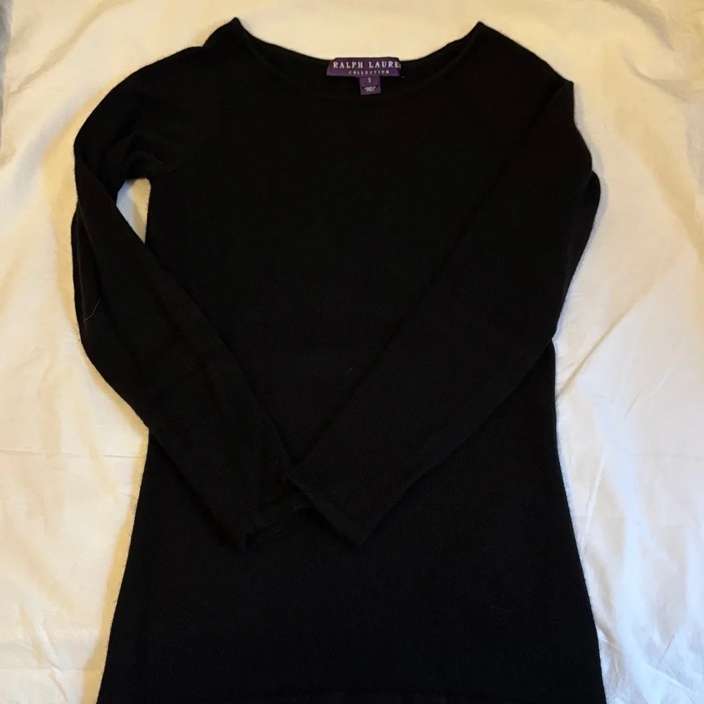 Ralph Lauren Purple Label Black Cashmere Classic Sweater in Small - Picture 4 of 9